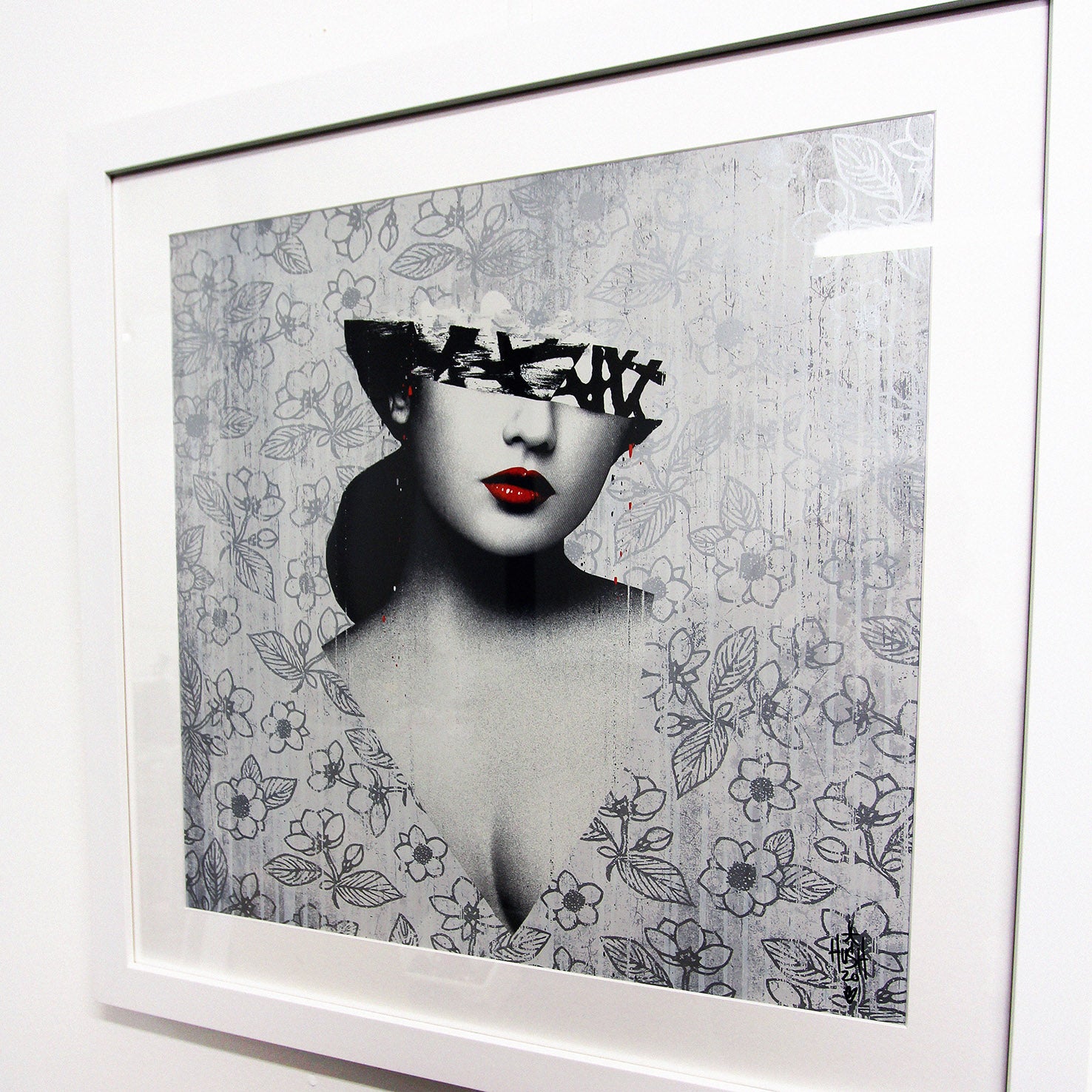 Le Buste III (SILVER)  by Hush