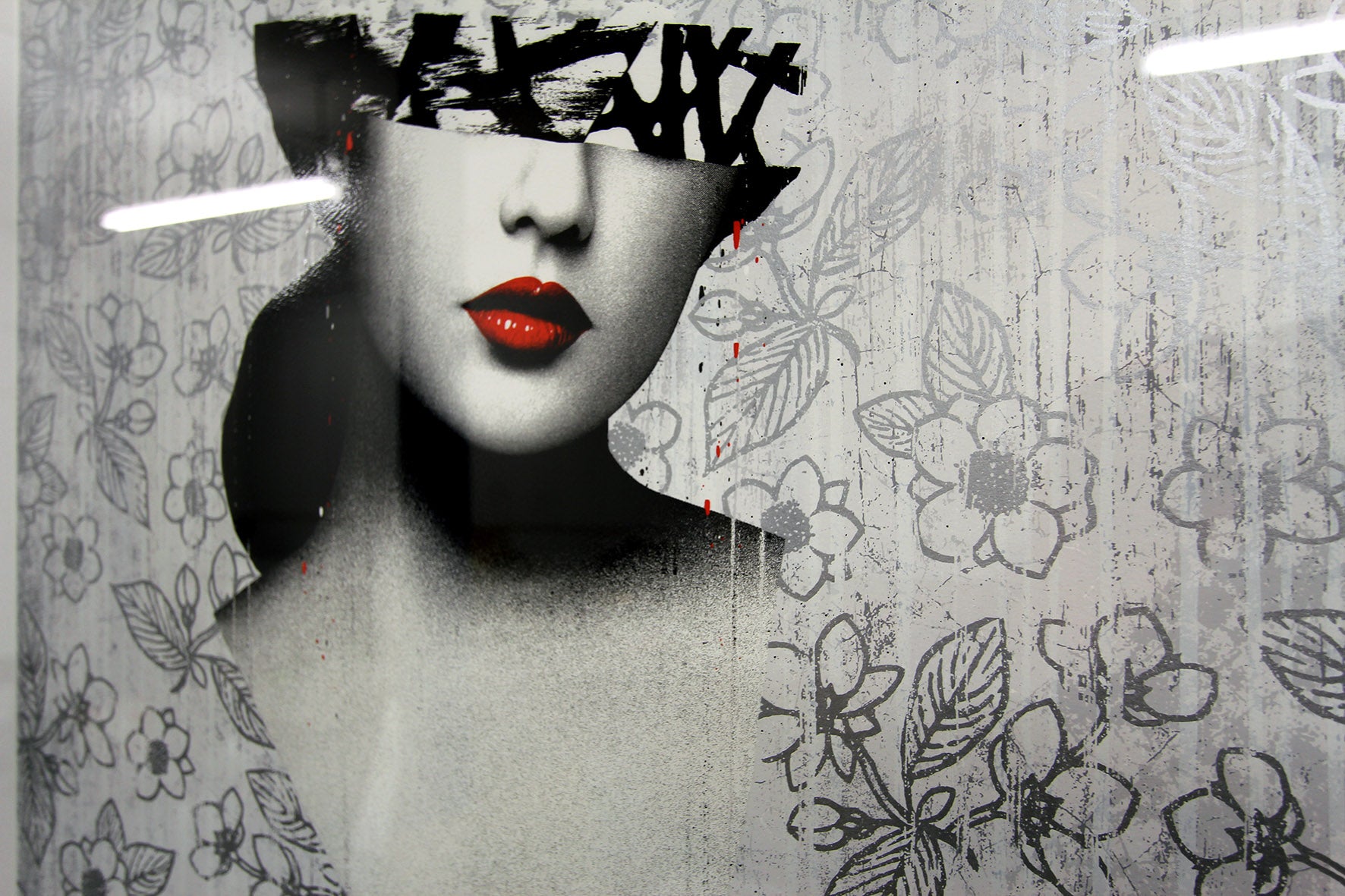 Le Buste III (SILVER)  by Hush