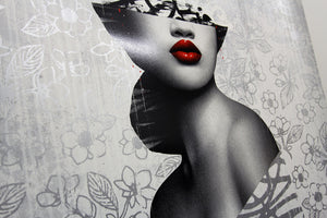 Le Buste I  by Hush