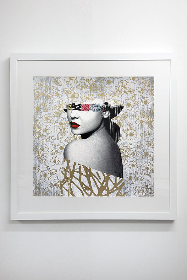 Le Buste II (GOLD) by Hush