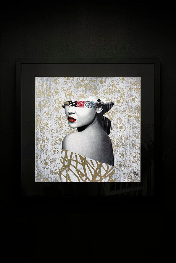 Le Buste II (GOLD) by Hush